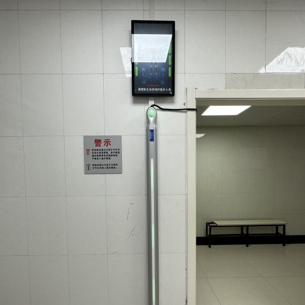铁磁单柱现场